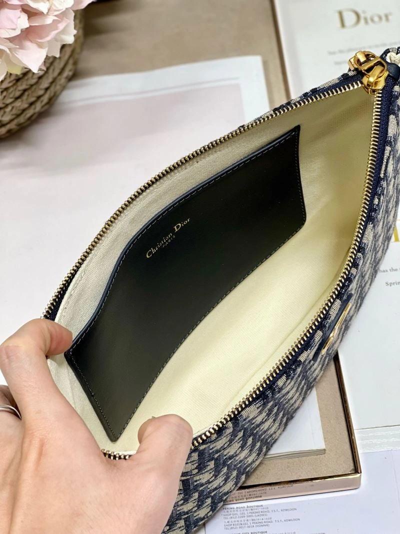 Functional Christian Dior Clutch Bags 76133