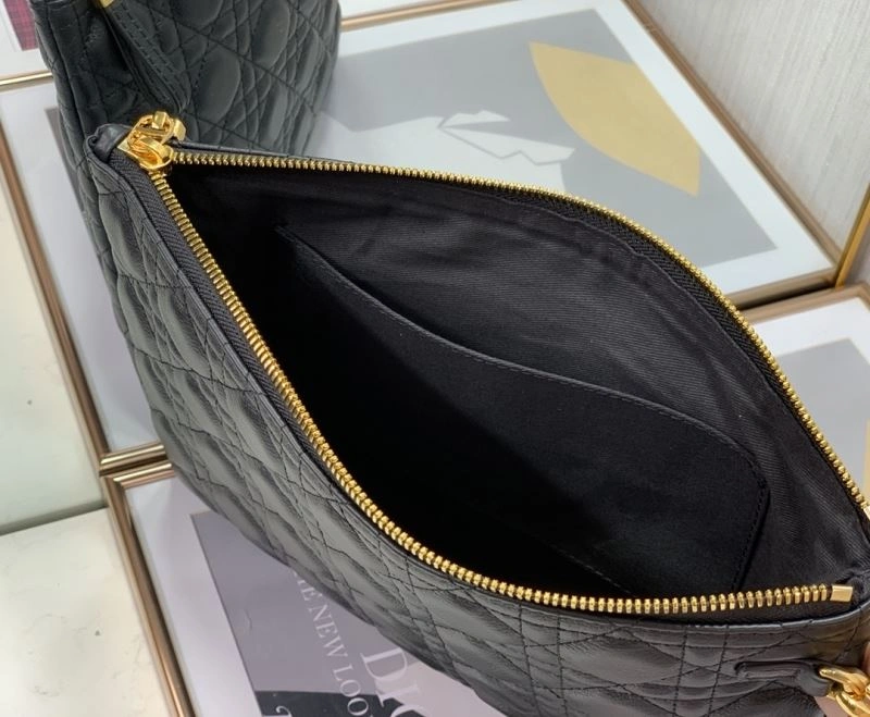 Effortless Christian Dior Clutch Bags 74157