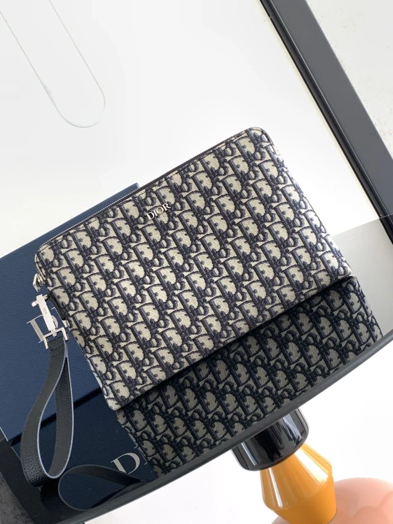 Minimalist Christian Dior Clutch Bags 74189