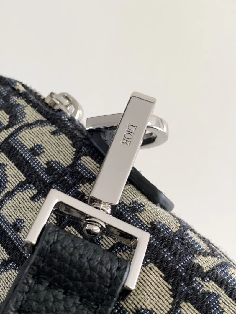 Minimalist Christian Dior Clutch Bags 74189