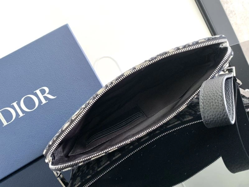 Minimalist Christian Dior Clutch Bags 74189