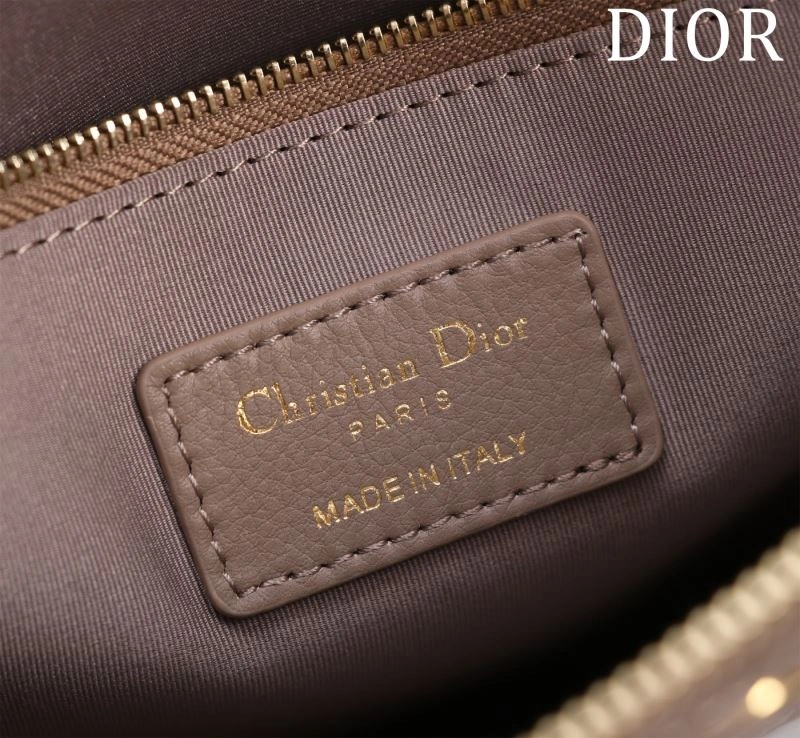 Sleek Christian Dior Clutch Bags 71223