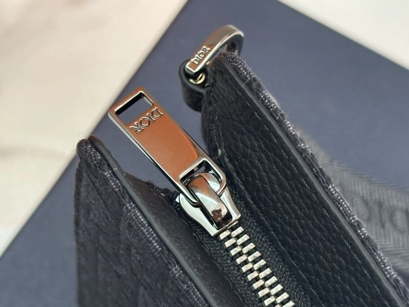 Unisex Christian Dior Clutch Bags 64091