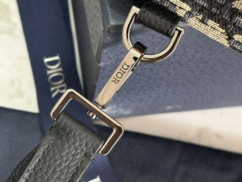 Stylish Christian Dior Clutch Bags 64087