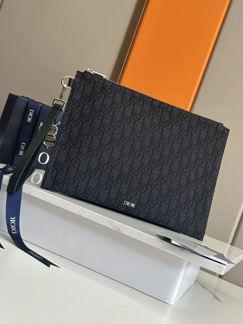 Compact Christian Dior Clutch Bags 47624