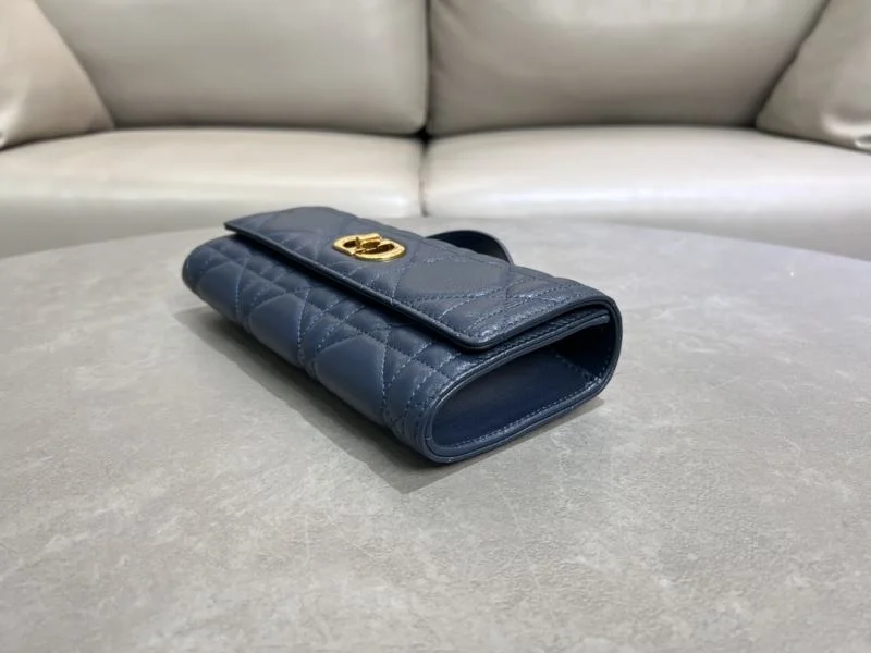 Vibrant Christian Dior Clutch Bags 47621