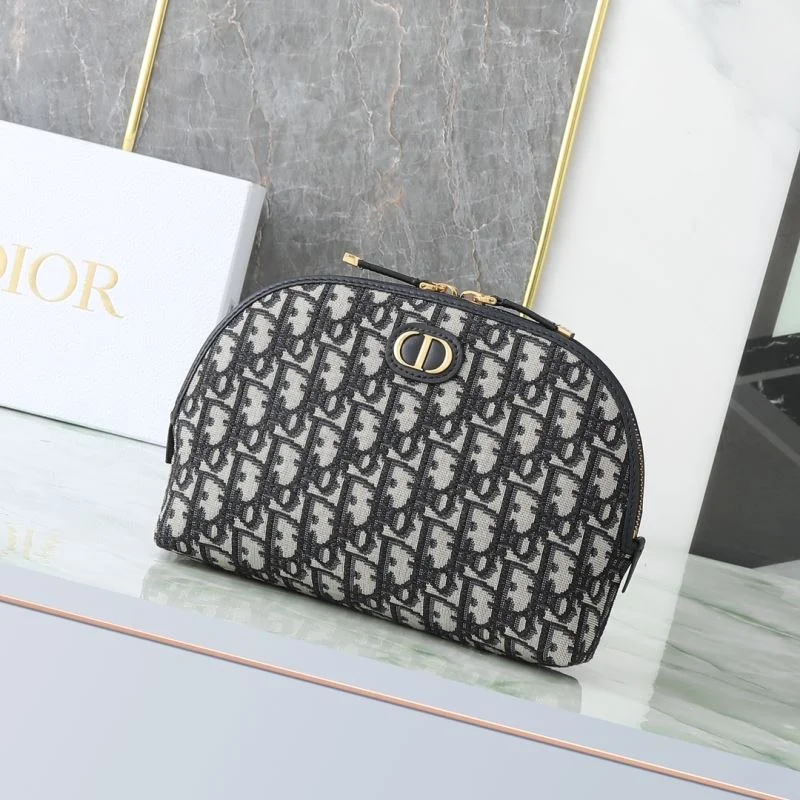 Sleek Christian Dior Clutch Bags 47614