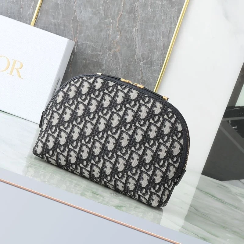 Sleek Christian Dior Clutch Bags 47614
