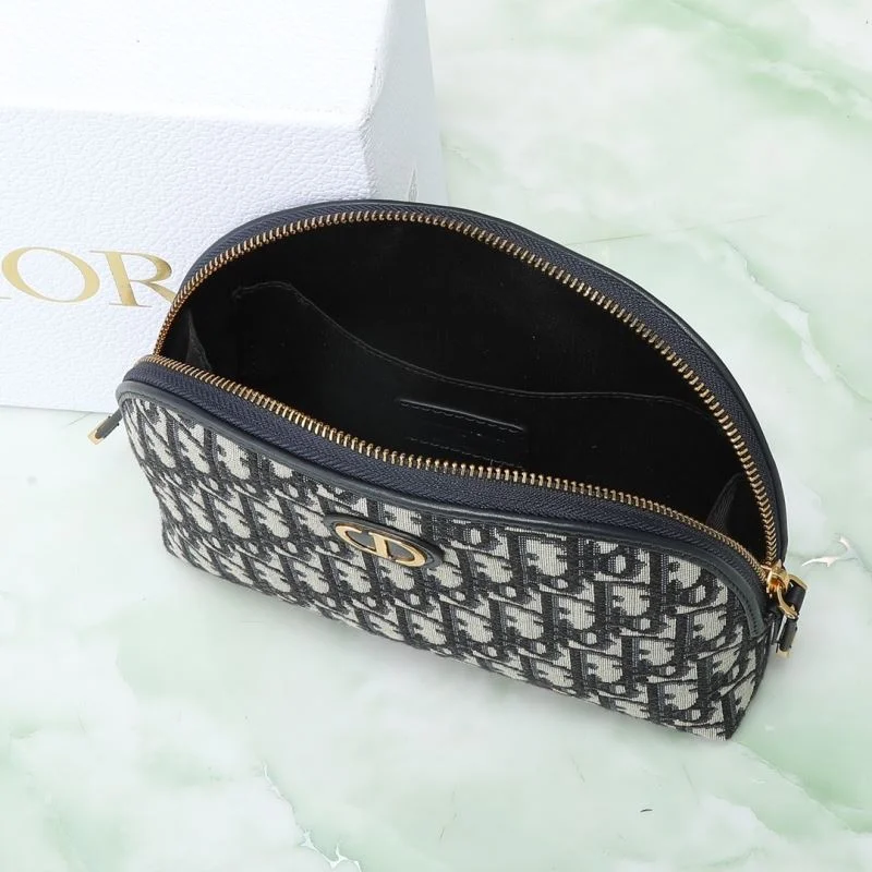 Sleek Christian Dior Clutch Bags 47614