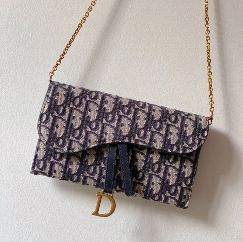 Bright Christian Dior Clutch Bags 47631