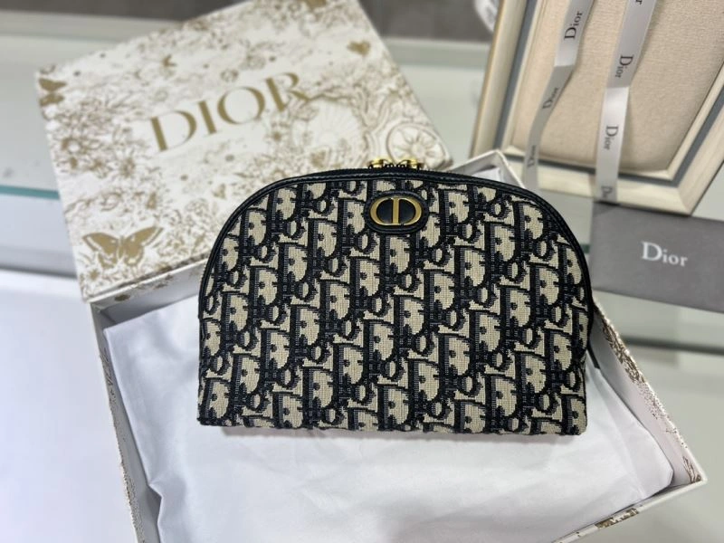 Stylish Christian Dior Clutch Bags 77137