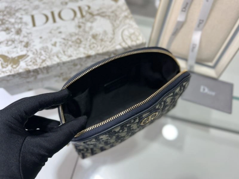 Stylish Christian Dior Clutch Bags 77137