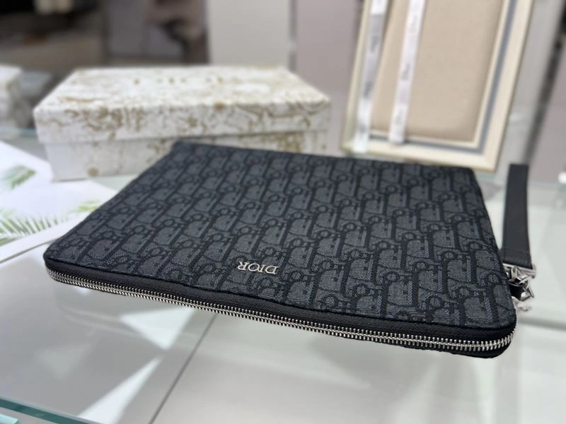 Christian Dior Clutch Bags Sustainable 77135