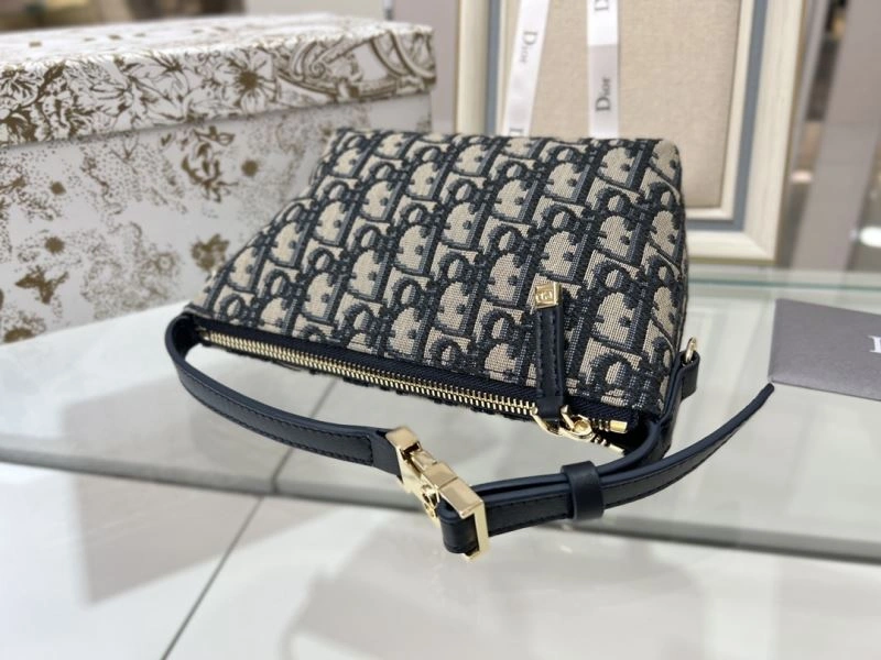 SunProtective Christian Dior Clutch Bags 77134