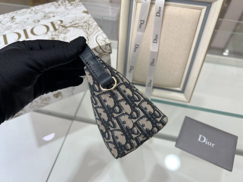 SunProtective Christian Dior Clutch Bags 77134