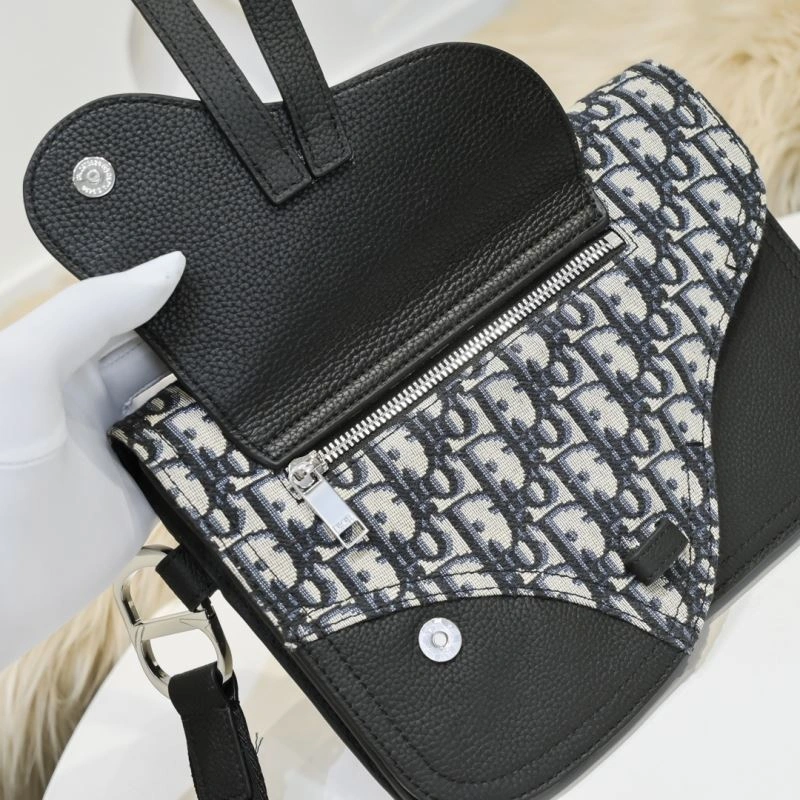 Compact Christian Dior Clutch Bags 77129