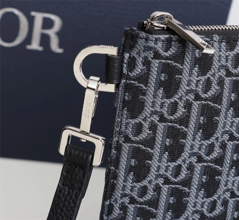 FashionForward Christian Dior Clutch Bags 76922