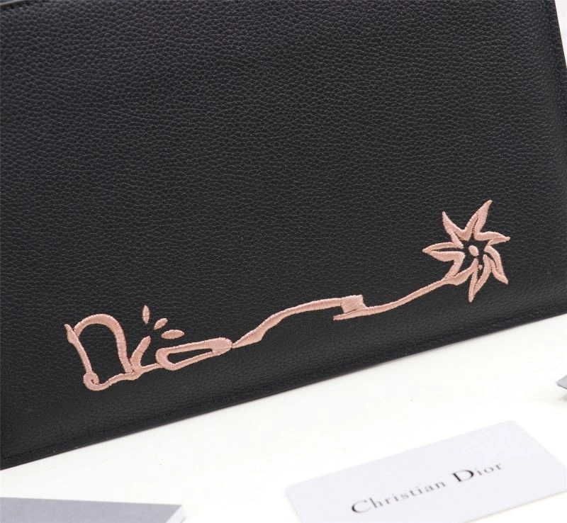 Stylish Christian Dior Clutch Bags 74281