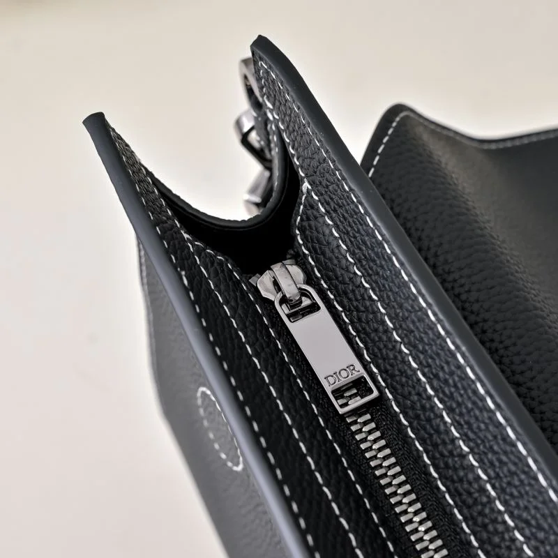 Unisex Christian Dior Clutch Bags 46494