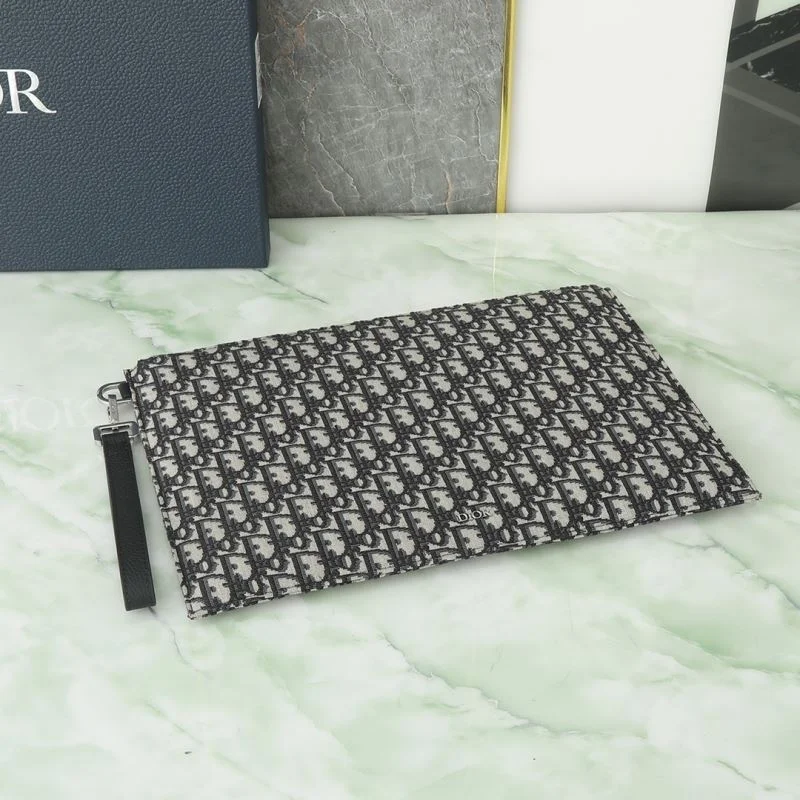 Vibrant Christian Dior Clutch Bags 46497
