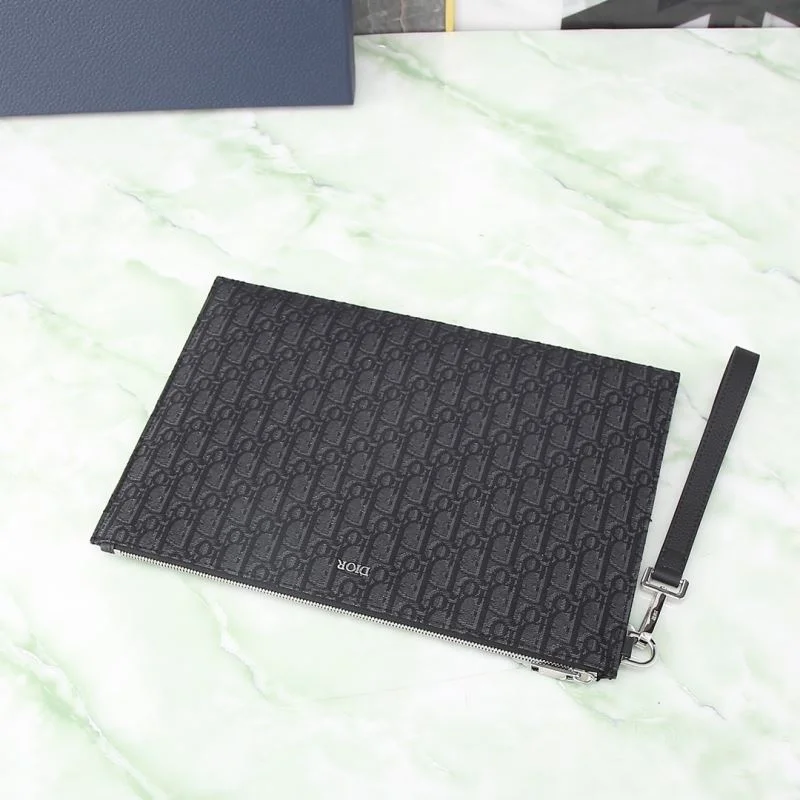 RelaxedFit Christian Dior Clutch Bags 46519