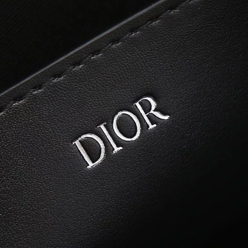 RelaxedFit Christian Dior Clutch Bags 46519