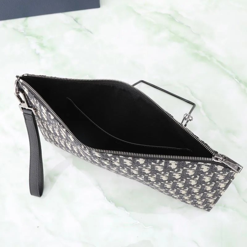 QuickDry Christian Dior Clutch Bags 46471