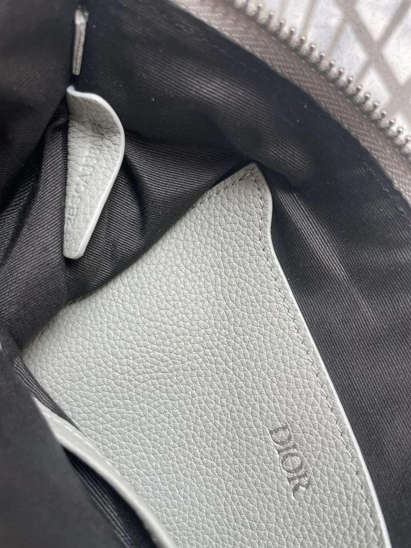 Christian Dior Clutch Bags TechFriendly 46473
