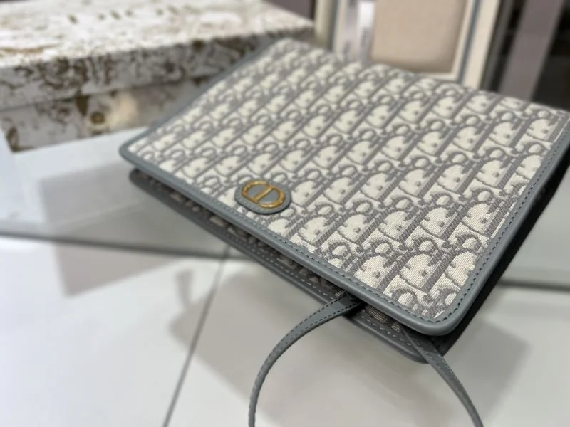 Versatile Christian Dior Clutch Bags 46459