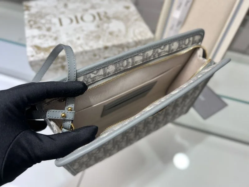 Versatile Christian Dior Clutch Bags 46459