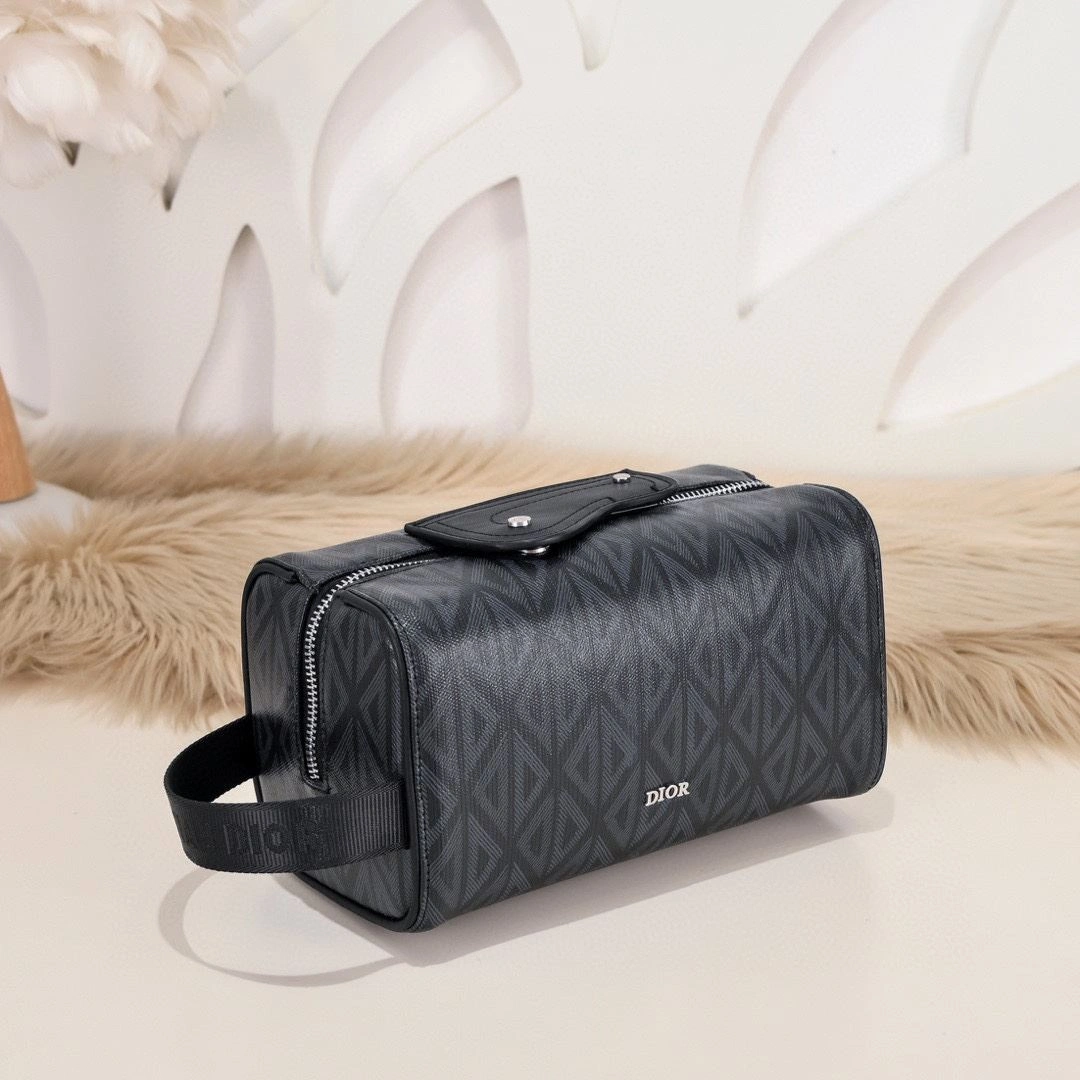 Christian Dior Cosmetic Bags SmoothTexture 91239