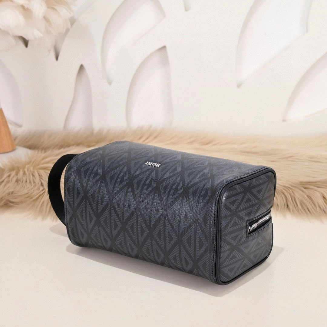 Christian Dior Cosmetic Bags SmoothTexture 91239