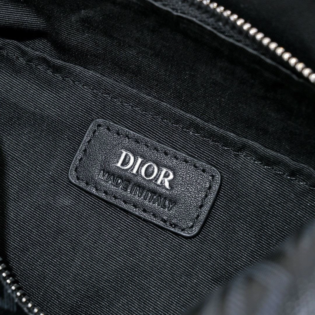 Christian Dior Cosmetic Bags SmoothTexture 91239