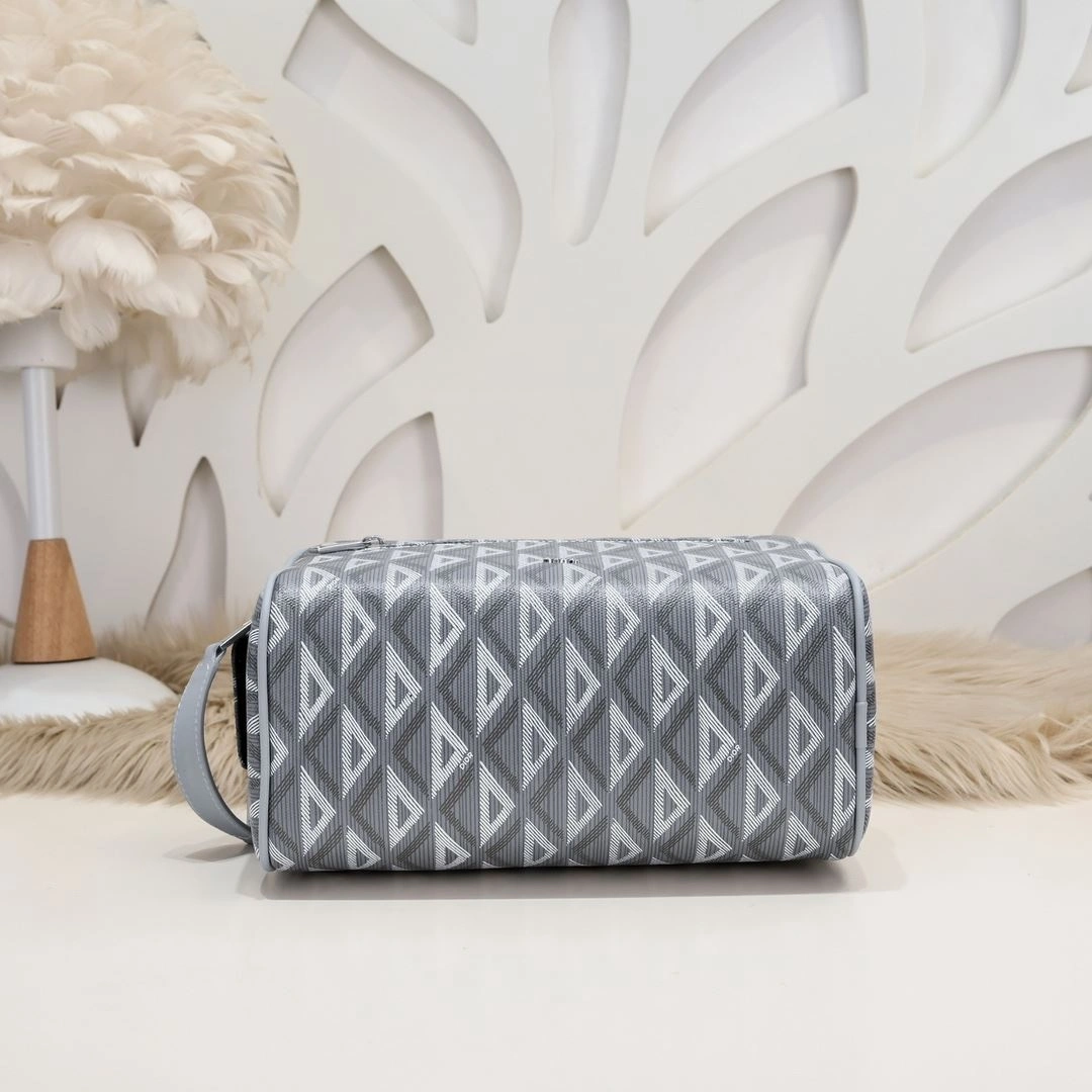Affordable Christian Dior Cosmetic Bags 91201