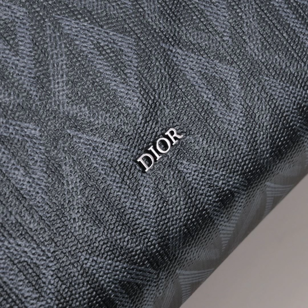 Christian Dior Cosmetic Bags FashionForward 91237