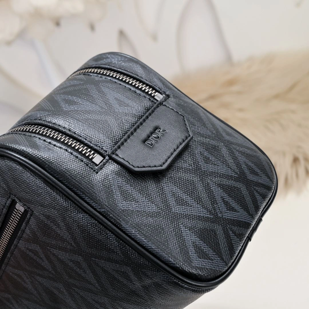 Christian Dior Cosmetic Bags FashionForward 91237
