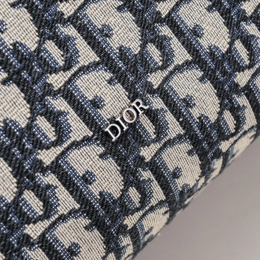 Christian Dior Cosmetic Bags WellDesigned 91199