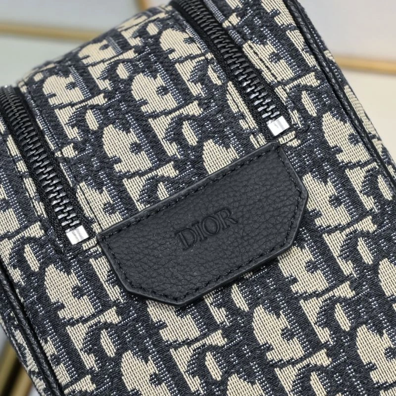 Christian Dior Cosmetic Bags Bold 87869