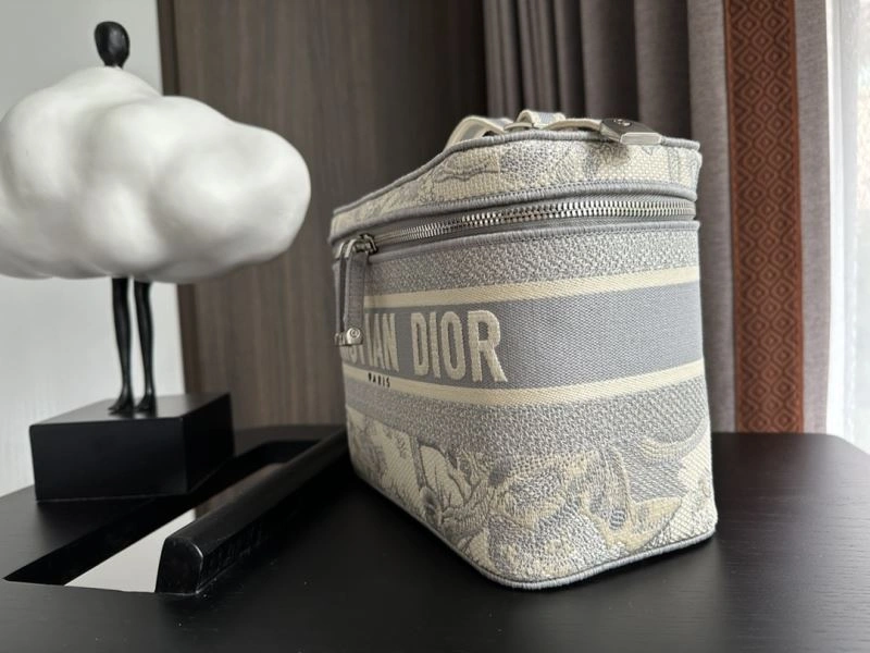 Christian Dior Cosmetic Bags Sophisticated 71208