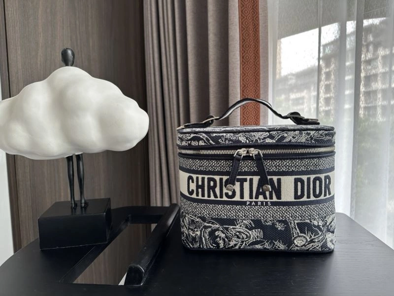 Christian Dior Cosmetic Bags Tailored 71221