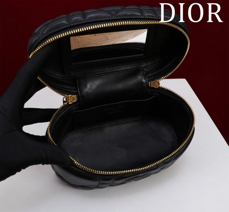 Christian Dior Cosmetic Bags Lightweight 71202