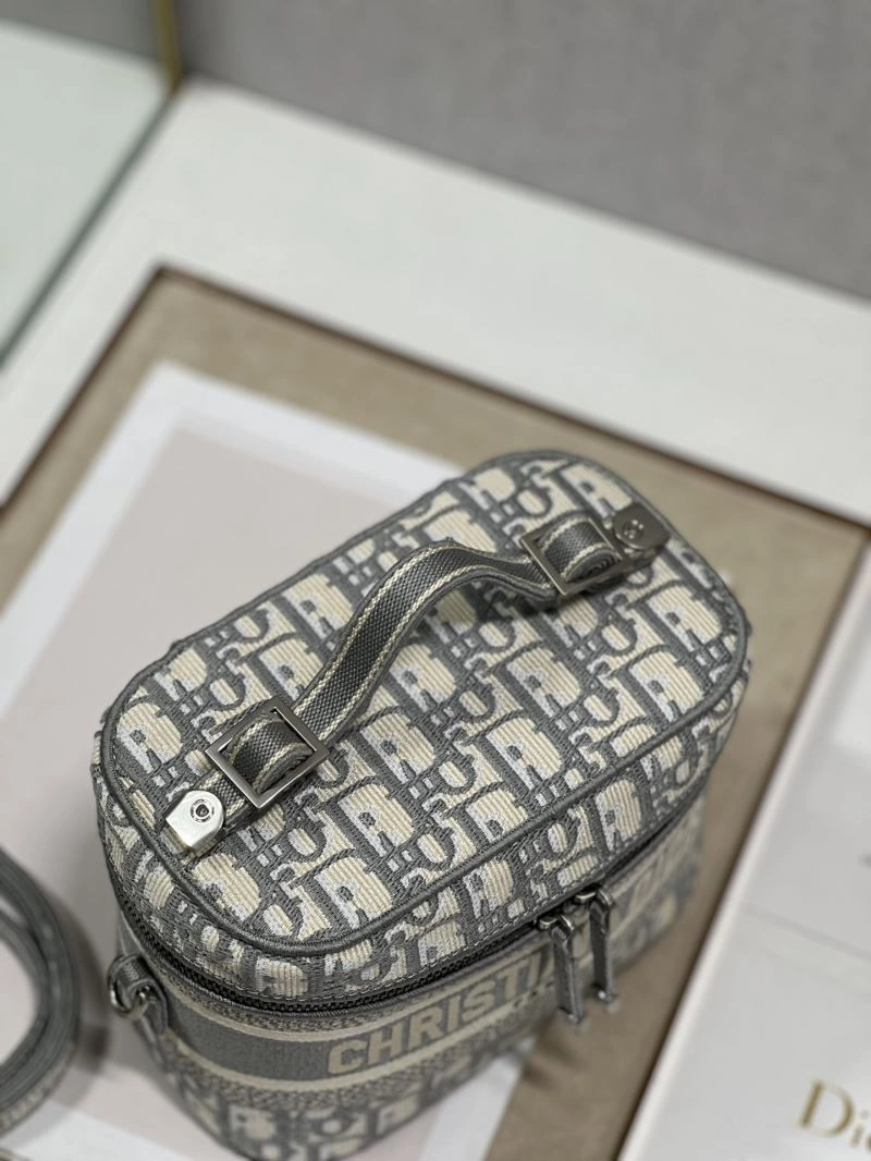 Casual Christian Dior Cosmetic Bags 71156