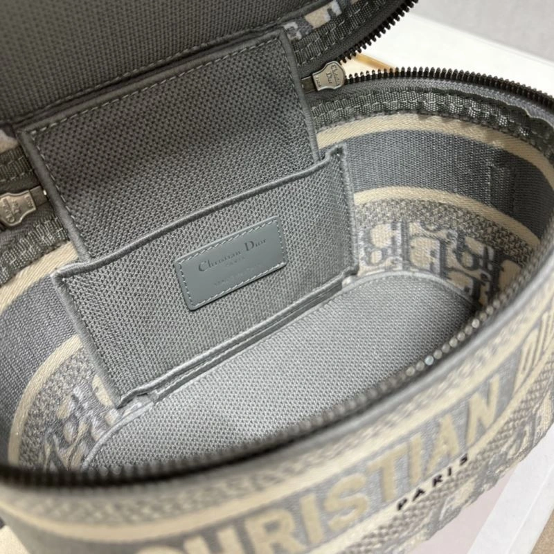 Casual Christian Dior Cosmetic Bags 71156