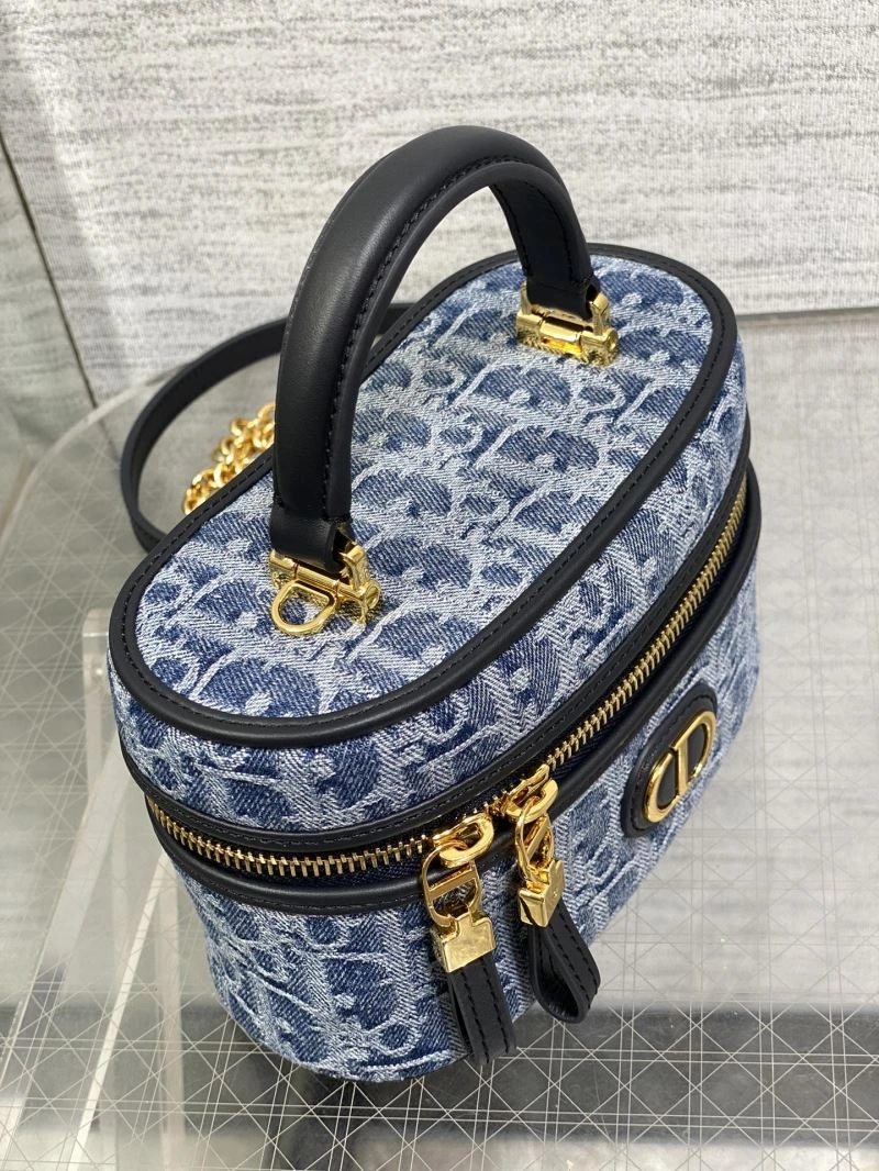 Resilient Christian Dior Cosmetic Bags 71153