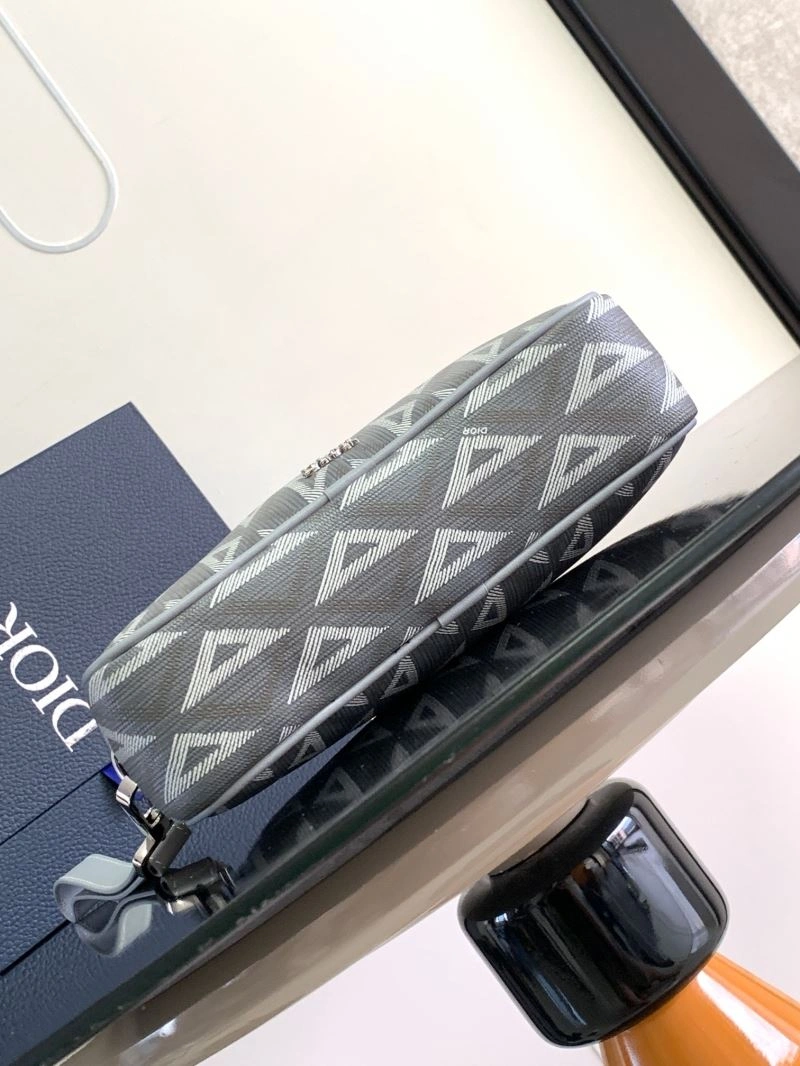 Minimalist Christian Dior Cosmetic Bags 64080