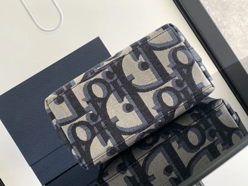 Christian Dior Cosmetic Bags Colorful 47681