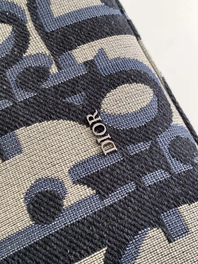 Christian Dior Cosmetic Bags Colorful 47681