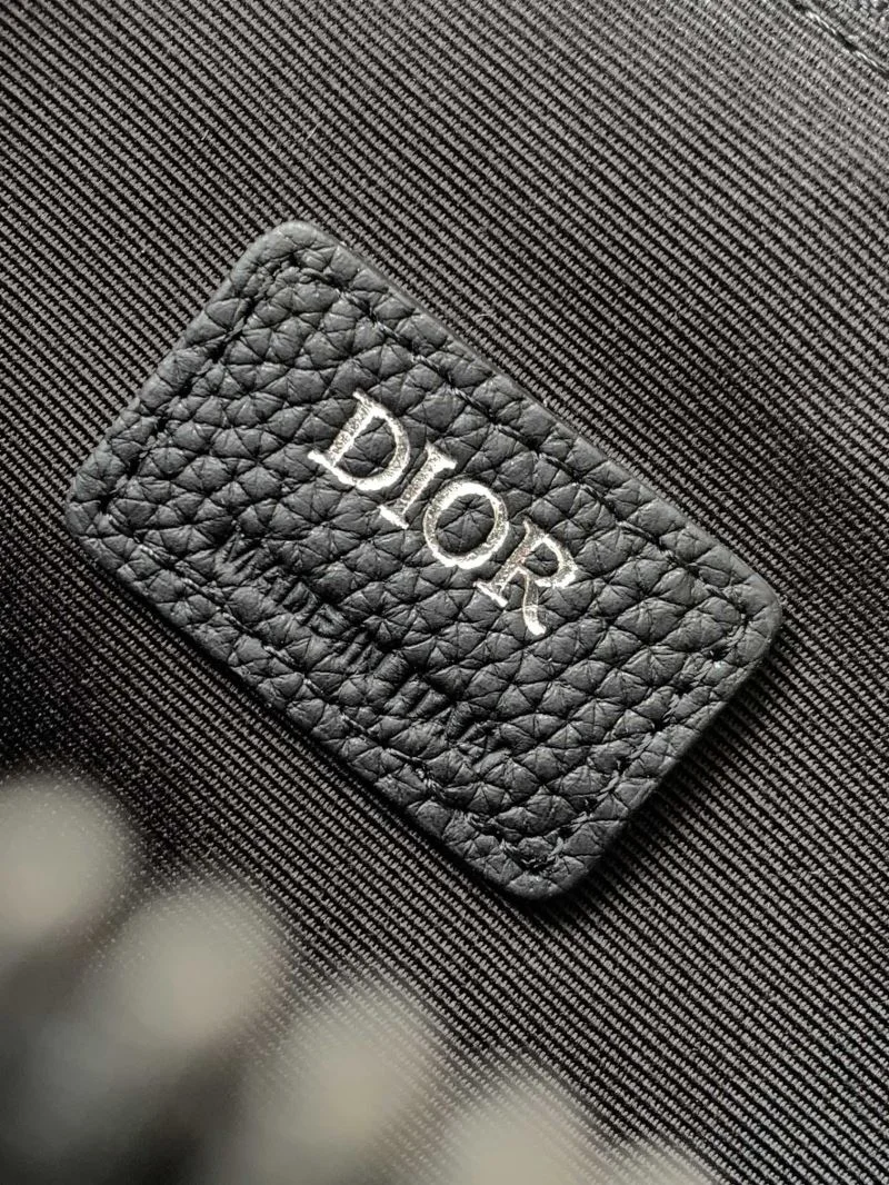 Christian Dior Cosmetic Bags Colorful 47681