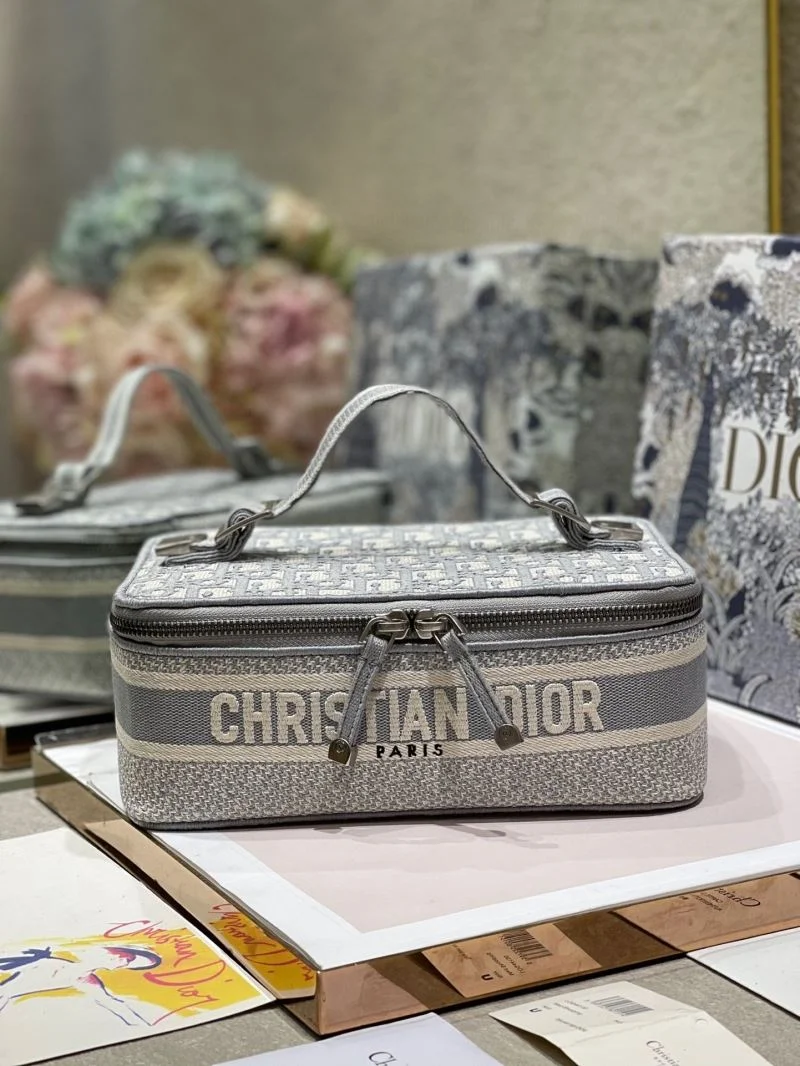 Stretchable Christian Dior Cosmetic Bags 47593