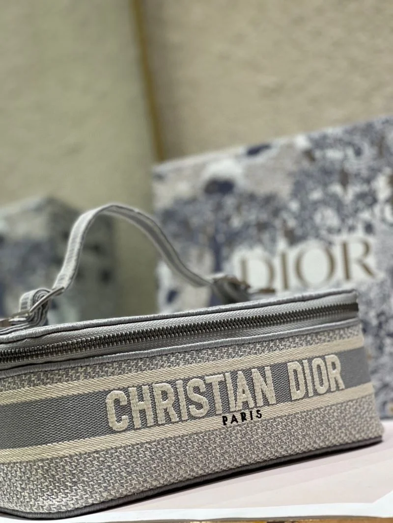 Stretchable Christian Dior Cosmetic Bags 47593